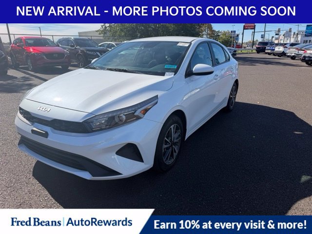 Used 2023 Kia Forte LXS FWD image 3