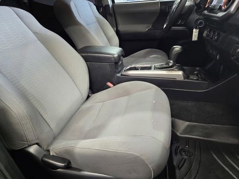 Used 2019 Toyota Tacoma SR5 image 7