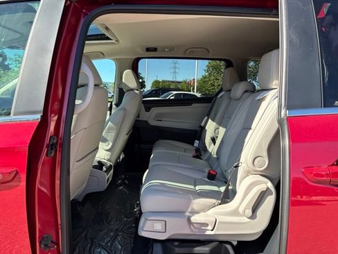 New 2026 Honda Odyssey EX-L image 8
