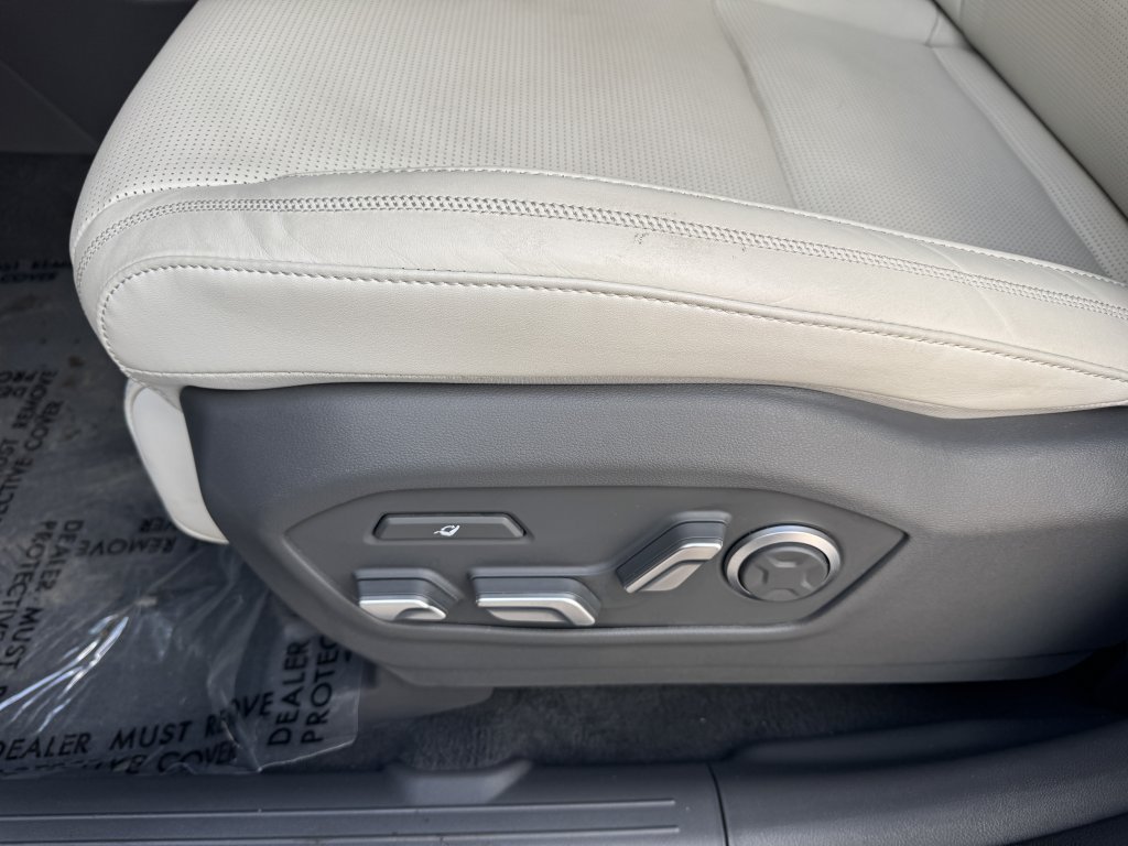 Used 2024 Hyundai Santa Fe Calligraphy FWD image 34