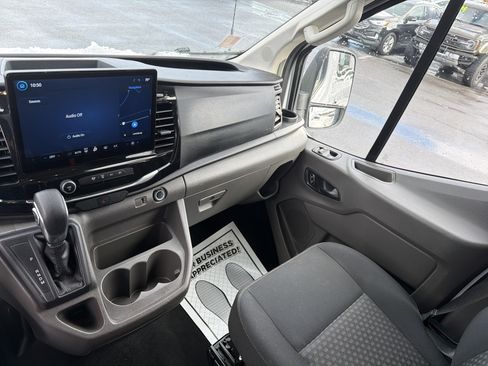 Used 2023 Ford Transit 350 XLT image 23