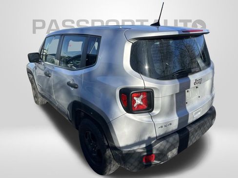 Used 2021 Jeep Renegade Sport image 5