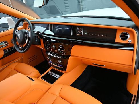 New 2027 Rolls-Royce Phantom Sedan RWD image 33