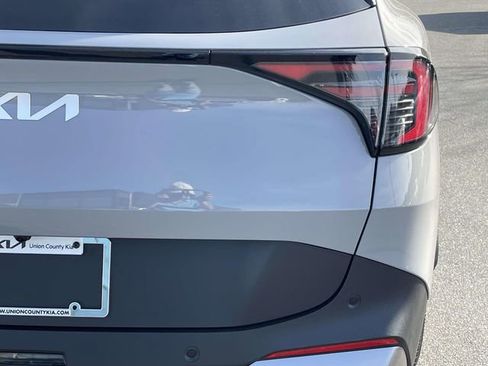 New 2026 Kia Sportage EX FWD image 16