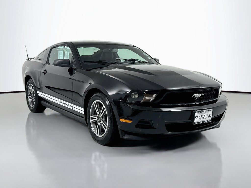 Used 2012 Ford Mustang Premium RWD image 4