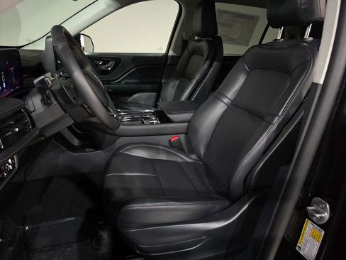 New 2026 Lincoln Aviator Premiere image 18