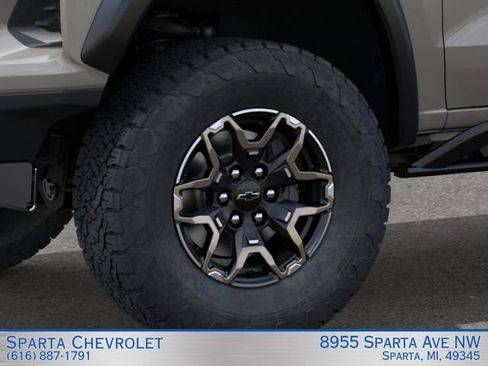 New 2026 Chevrolet Colorado ZR2 w/ Technology Package AWD/4WD image 9