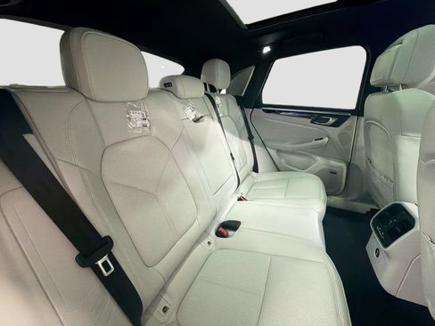 New 2026 Porsche Macan S AWD/4WD image 29