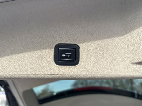 Used 2014 Cadillac SRX Performance w/ Driver Awareness Package image 9