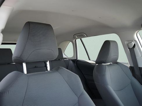 Used 2025 Toyota RAV4 LE AWD/4WD image 14