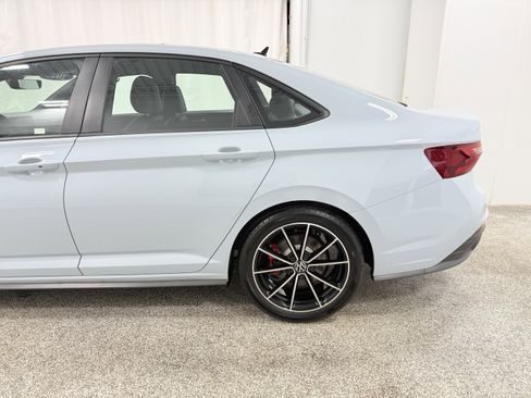 Used 2025 Volkswagen Jetta GLI Autobahn image 5