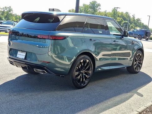 New 2026 Land Rover Range Rover Sport Dynamic SE AWD/4WD image 3