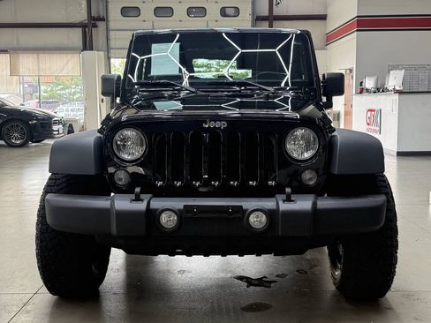 Used 2018 Jeep Wrangler Sport AWD/4WD image 6