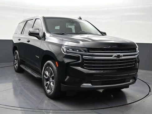 Used 2022 Chevrolet Tahoe LT w/ Luxury Package RWD image 8