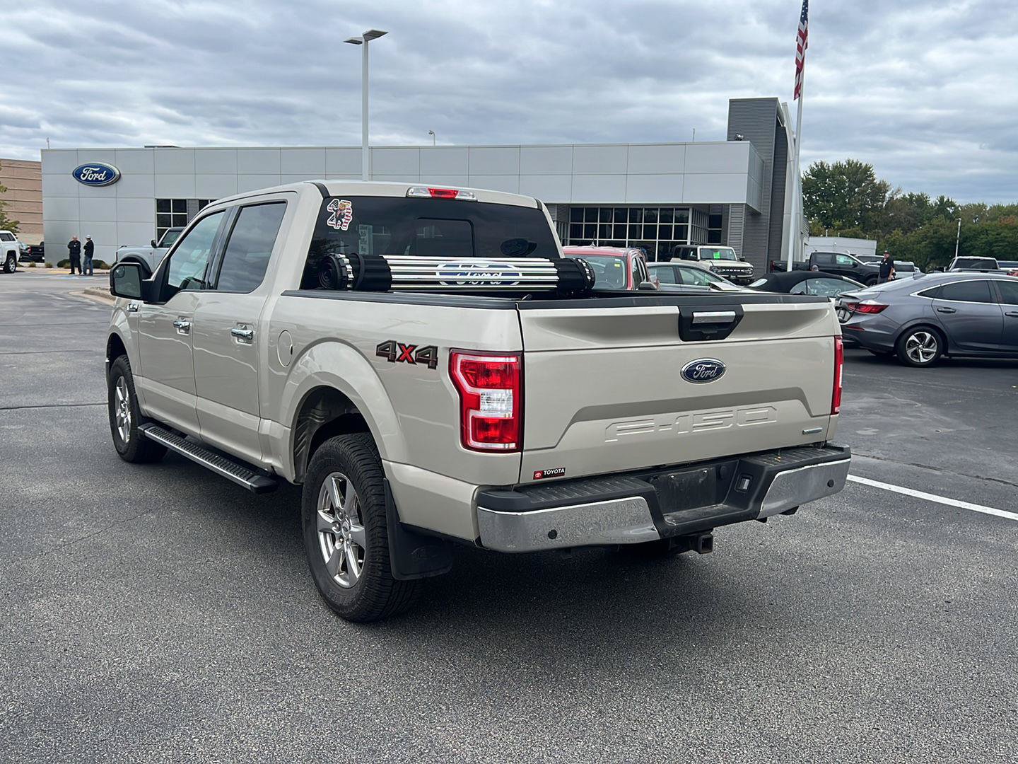 Used 2018 Ford F150 XLT w/ Equipment Group 302A Luxury AWD/4WD image 9