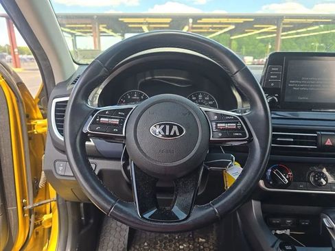 Used 2021 Kia Seltos S AWD/4WD image 9