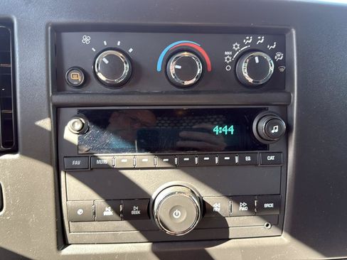 Used 2025 GMC Savana 2500 w/ Driver Convenience Package RWD image 13