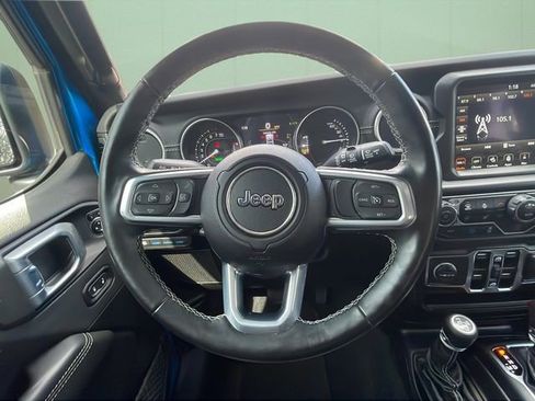 Used 2021 Jeep Wrangler Unlimited Sahara w/ Dual Top Group image 25