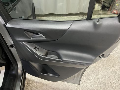 Used 2025 Chevrolet Equinox LT AWD/4WD image 22