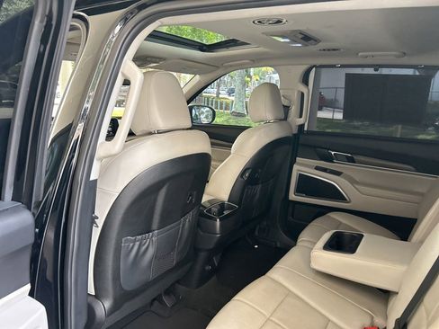 Used 2020 Kia Telluride EX w/ Towing Package FWD image 14