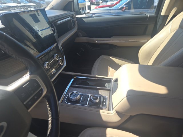 Used 2024 Ford Expedition Max Limited AWD/4WD image 26