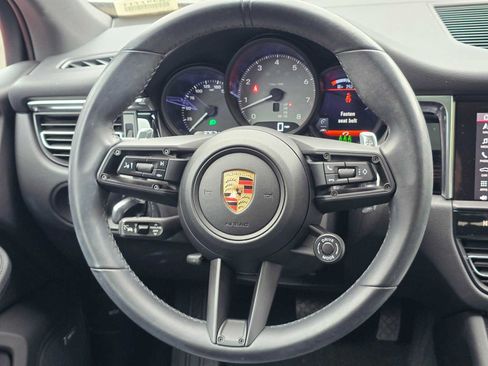 Used 2023 Porsche Macan S AWD/4WD image 19