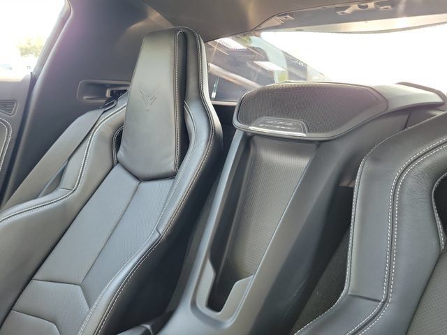 Certified 2021 Chevrolet Corvette Stingray Coupe w/ Chrome Exterior Badge Package RWD image 33