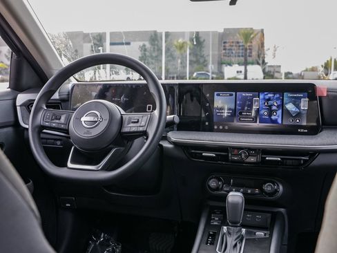 New 2026 Nissan Kicks SV image 23