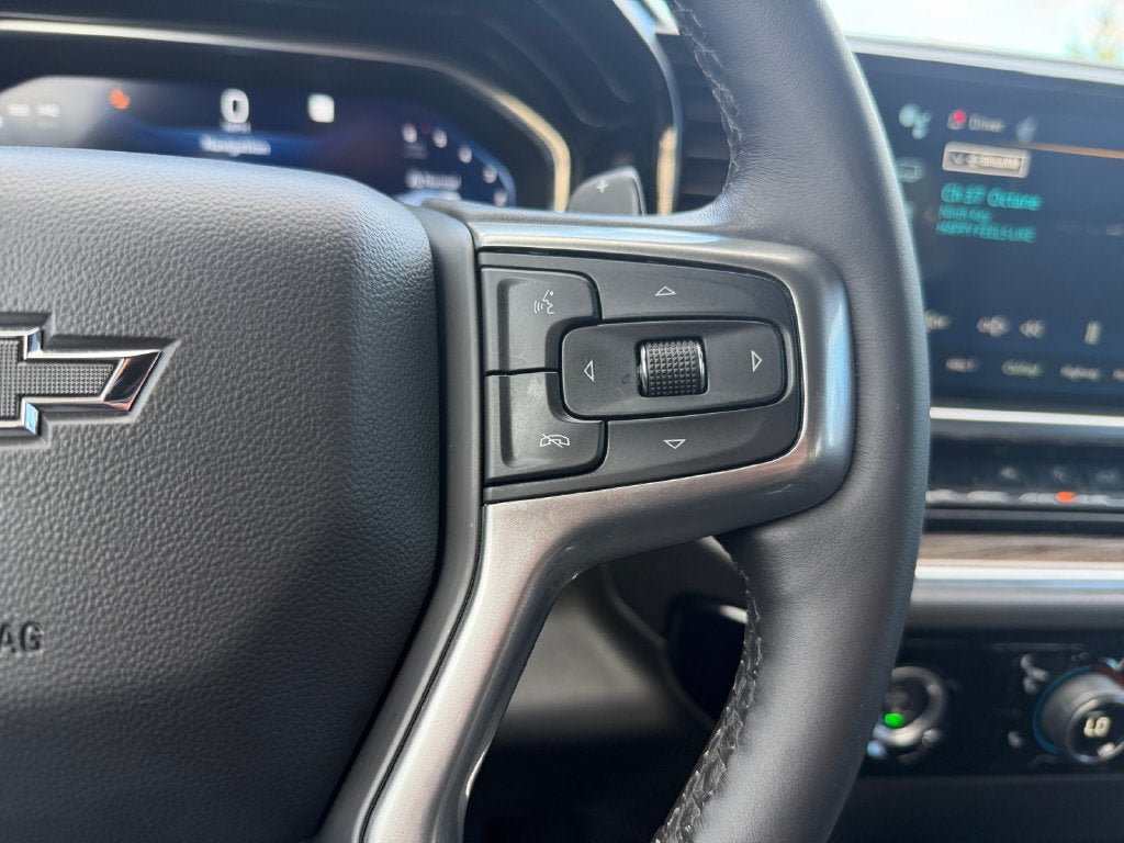 Used 2022 Chevrolet Silverado 1500 RST AWD/4WD image 17