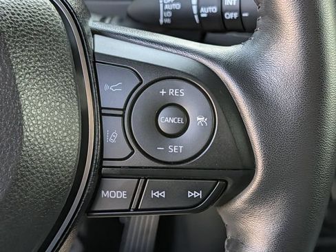 Used 2025 Toyota RAV4 XSE w/ Advanced Technology Package AWD/4WD image 20