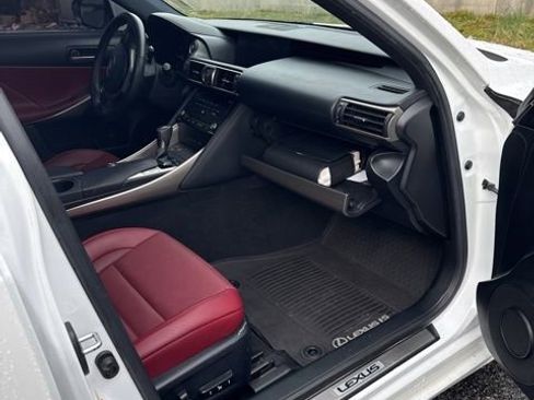 Used 2018 Lexus IS 300 F Sport w/ F Sport Package image 29