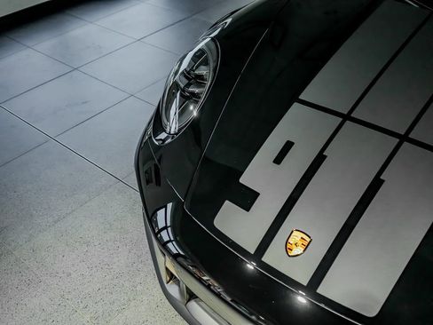 Used 2026 Porsche 911 Carrera GTS RWD image 36