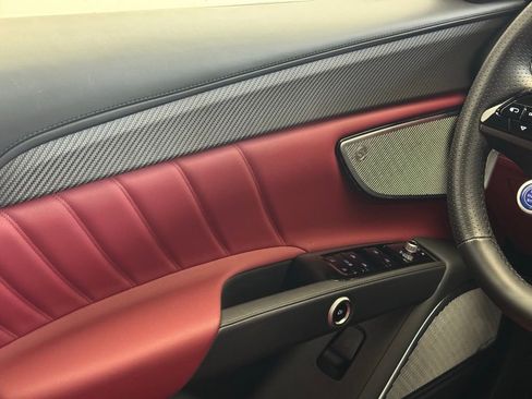 Used 2024 Maserati Grecale Trofeo image 52