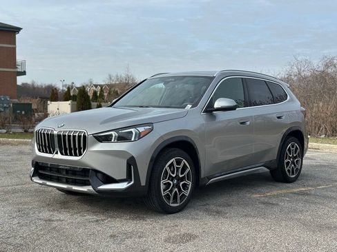 New 2026 BMW X1 xDrive28i w/ Technology Package AWD/4WD image 3