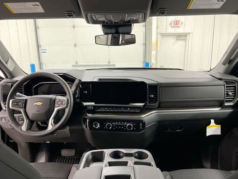 Used 2023 Chevrolet Silverado 1500 LT image 10