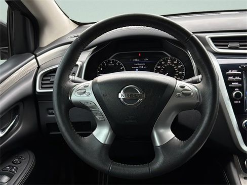 Used 2017 Nissan Murano SV image 19