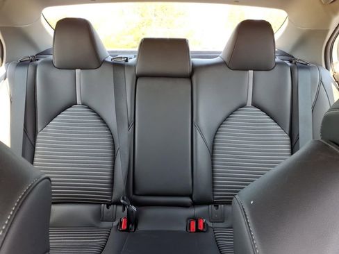 Used 2023 Toyota Camry SE image 12