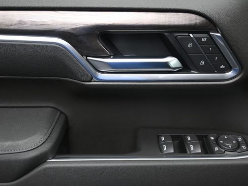 New 2026 Chevrolet Silverado 1500 LTZ w/ LTZ Convenience Package II AWD/4WD image 11