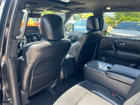 Used 2023 Nissan Armada SL w/ Midnight Edition Package AWD/4WD image 10