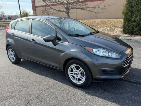 Used 2019 Ford Fiesta SE image 6