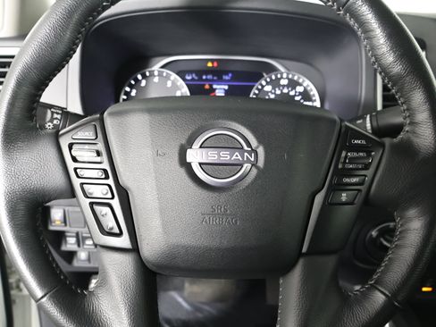 Used 2022 Nissan Frontier SV image 21