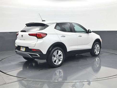 Certified 2024 Buick Encore GX Preferred w/ Comfort Package AWD/4WD image 5