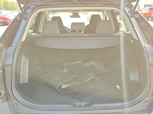Used 2023 Toyota RAV4 LE FWD image 10