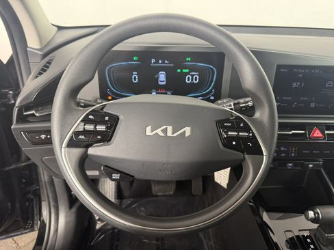 Used 2025 Kia Niro LX FWD image 20
