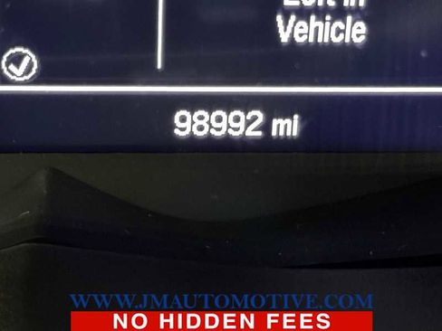 Used 2019 Chevrolet Trax LT w/ LT Convenience Package image 21