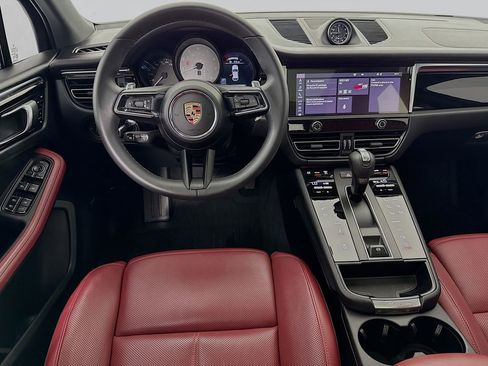 Certified 2025 Porsche Macan S AWD/4WD image 25