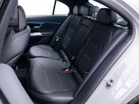 New 2026 Mercedes-Benz E 53 AMG e 4MATIC Sedan image 19