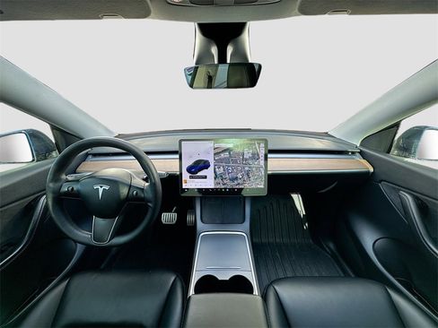 Used 2021 Tesla Model Y Performance image 16