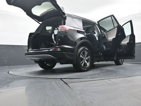 Used 2017 Toyota RAV4 XLE image 50