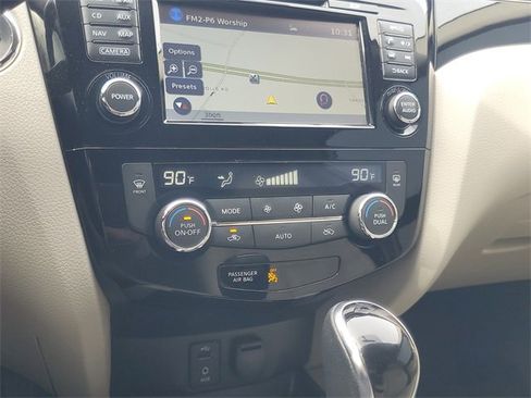 Used 2018 Nissan Rogue Sport SL image 24